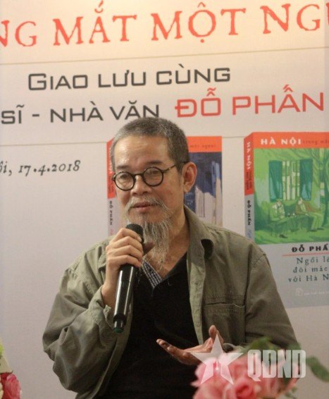 Phía sau trang viết của nhà văn Đỗ Phấn